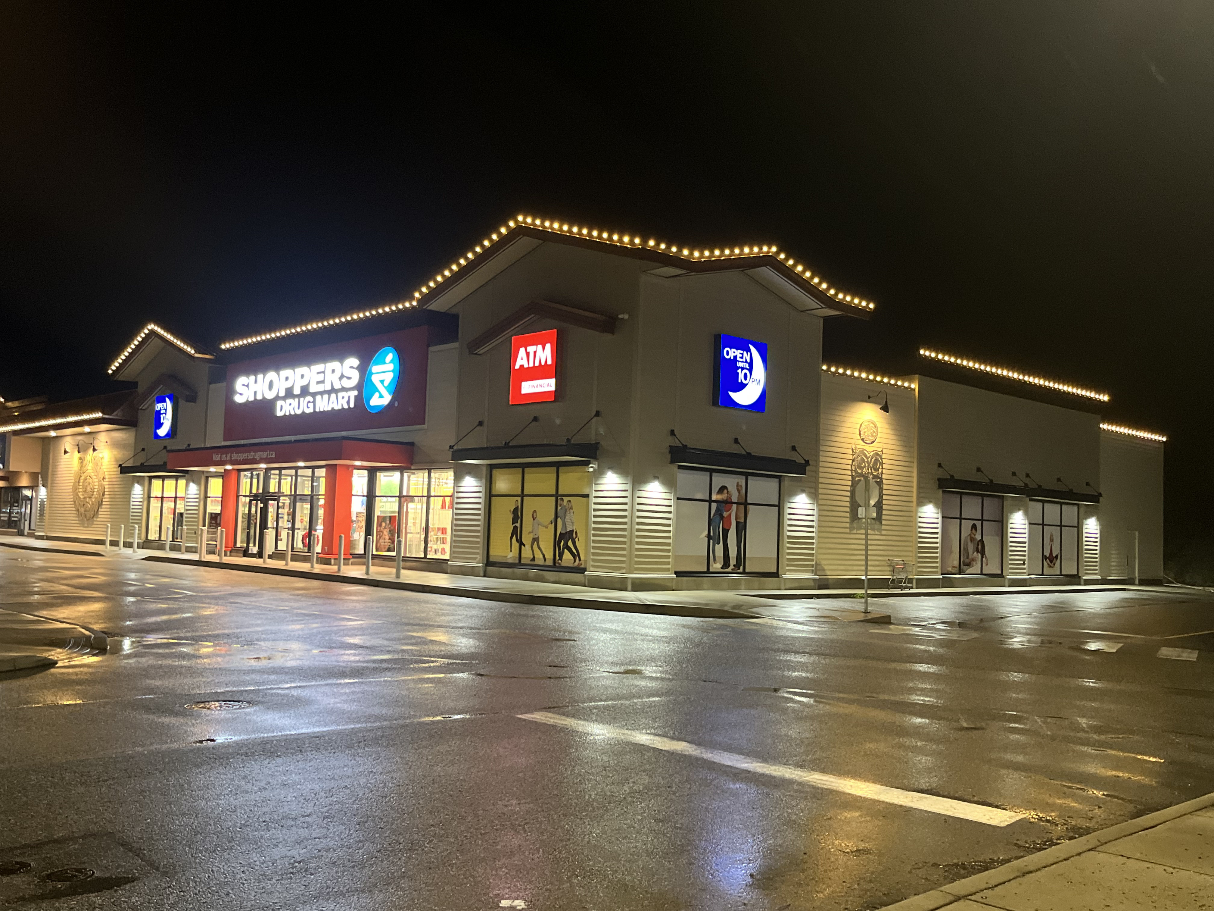 Commercial Christmas lighting Shoppers Drug Mart Sunshine Coast BC